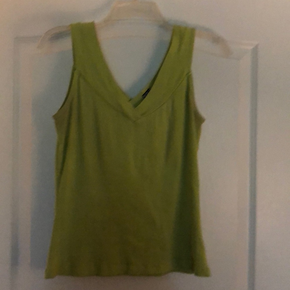 Ribbed  tank